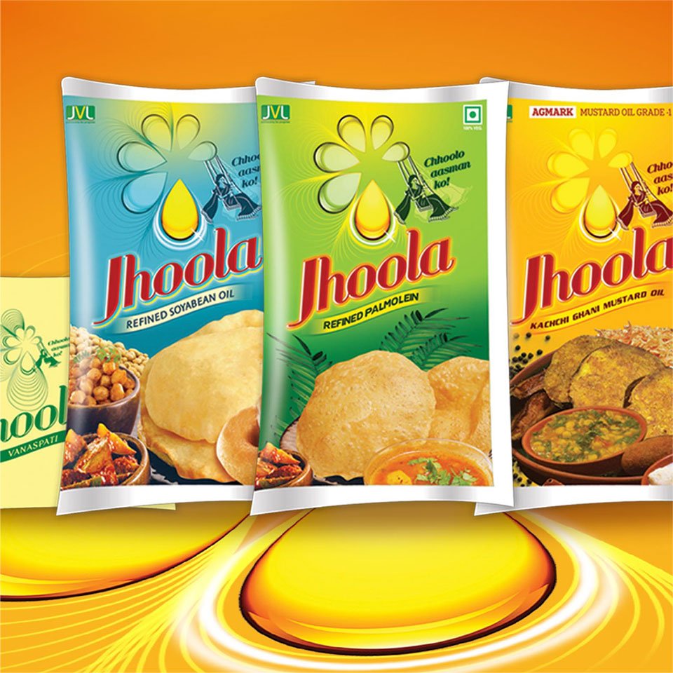 https://www.old.wysiwyg.co.in/sites/default/files/worksThumb/jvl-jhoola-oil-soyabean-mustard-palmolein-vanaspati-packaging-packet-2015.jpg