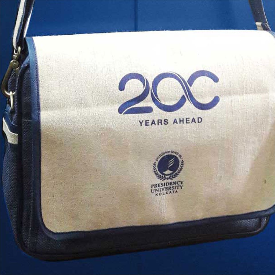 https://www.old.wysiwyg.co.in/sites/default/files/worksThumb/presidency-university-print-memorabilia-bag-2016-01.jpg